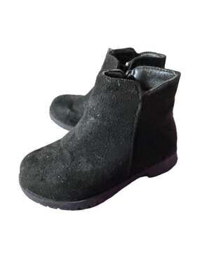 FabKids Side Zipper Ankle Booties in Black
